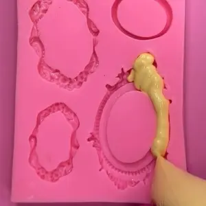 4 Cavity Detailed Vintage Frame theme silicone mould