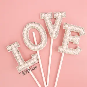 1 pcs Love pearl studded cake cupcake topper