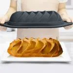 Non-Stick Spiral Design Silicone loaf Pan
