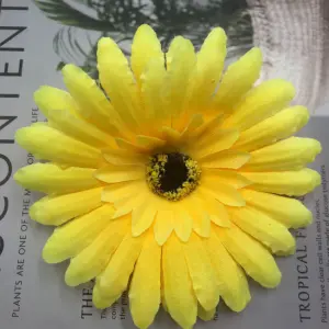 1 pcs Yellow Large Daisy artificial flower cake topper