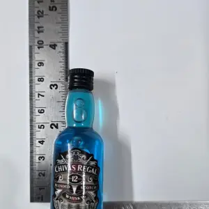 1 PC Non- Edible Miniature Mini Fake Alcohol chivas whisky bottle for cake decoration style 2