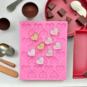 1pc Heart Shaped 26 English Alphabet Silicone Mould