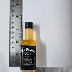 1 PC Non- Edible Miniature Mini Fake Alcohol Jack Daniel whisky bottle for cake decoration