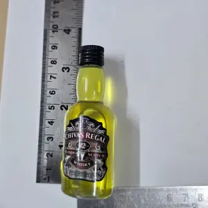 1 PC Non- Edible Miniature Mini Fake Alcohol chivas whisky bottle for cake decoration style 5