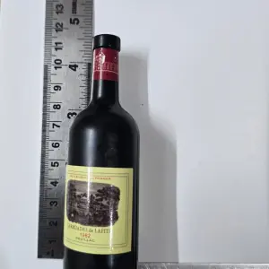 1 PC Non- Edible Miniature Mini Fake Alcohol wine bottle for cake decoration style 2