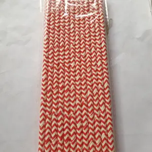 25pcs Red and White Zig Zag Printed Straws
