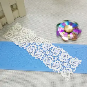 Flower Pattern decorative silicone lace mat style 2