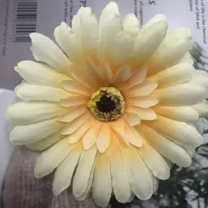 1 pcs Double shaded Large Daisy artificial flower cake topper