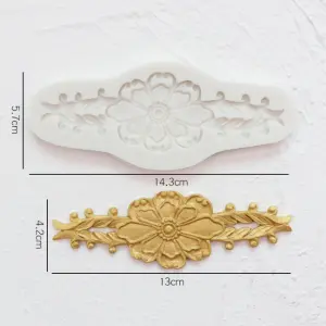 Large Flower center with scroll border mould