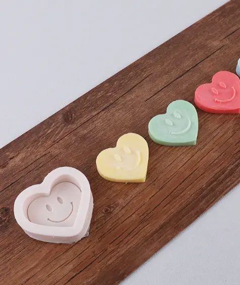 3D Smiling Love silicone Mould