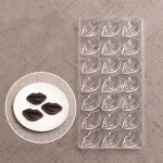 24 Cavity Lips Shape Polycarbonate Chocolate Mould