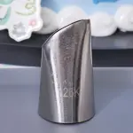 Petal Icing Nozzle â€“ No. 126k