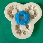 3 Cavity Rose Wreath Silicone Mould