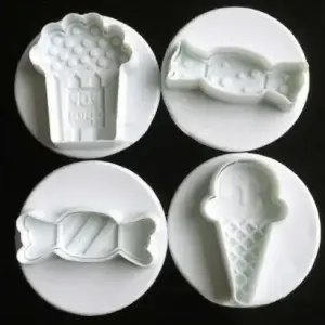 4 Pcs Ice Cream and Candy Plunger Cutter Set
