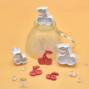 Premium 3 Pcs Strawberry Plunger Cutter Set