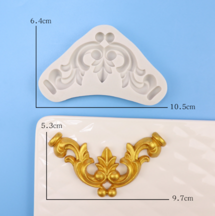 Classic European Embossed crown boarder silicone Mould style 2